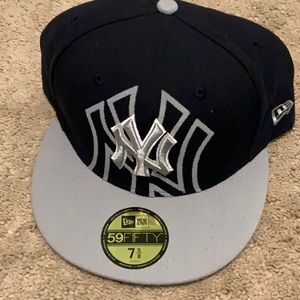 NWT New York Yankies New Era fitted hat